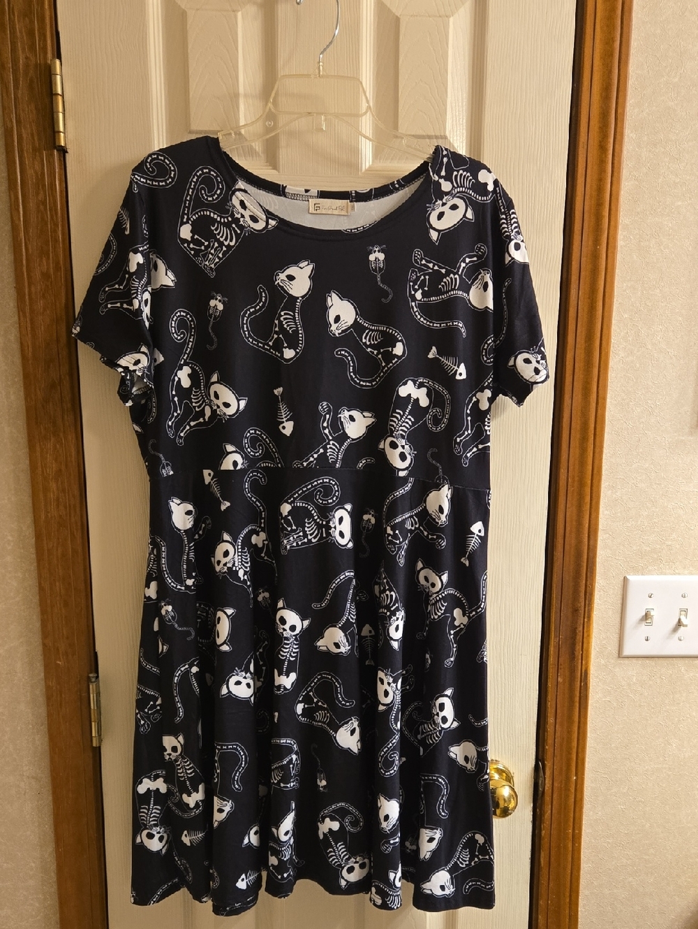 Ladies Black Cat Skeleton Print Dress - Brand Unspecified